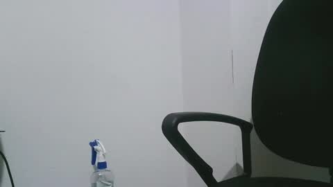 Snapshot of treki1979 chatting on 12-28-24, 04:30 treki1979 online show from 12-28-24, 04:30