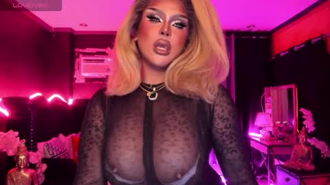 Jade online show from 10-25-25, 06:57