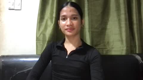 Snapshot of tremendousstephanie chatting on 11-29-25, 12:08 STEPHANiE online show from 11-29-25, 12:08