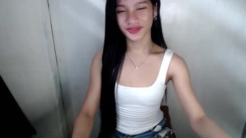 Snapshot of tremendousstephanie chatting on 12-03-25, 11:25 STEPHANiE online show from 12-03-25, 11:25