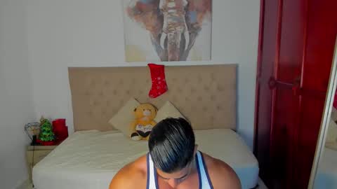 Snapshot of trevor_vinc chatting on 12-14-25, 12:43 trevor online show from 12-14-25, 12:43