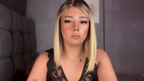 trexie_fucks15 online show from 07-28-26, 04:05