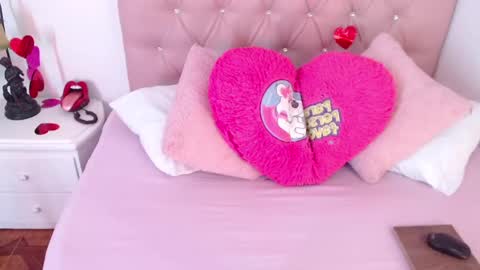 Snapshot of triana_crimson chatting on 02-19-25, 09:14 triana_crimson online show from 02-19-25, 09:14