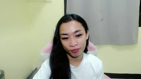 tricia_slut online show from 03-10-25, 07:53