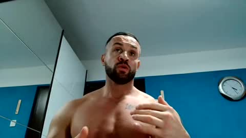 Snapshot of tridentmuscles chatting on 02-03-25, 02:24 tridentmuscles online show from 02-03-25, 02:24