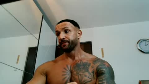 Snapshot of tridentmuscles chatting on 06-17-26, 11:01 tridentmuscles online show from 06-17-26, 11:01