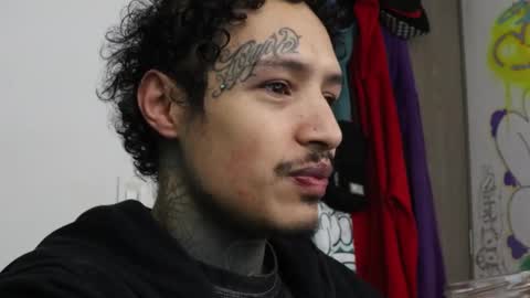 Snapshot of trieone chatting on 10-30-25, 09:00 - trieone online show from 10-30-25, 09:00