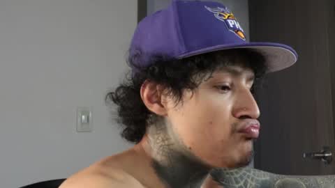 - trieone online show from 04-26-26, 03:42