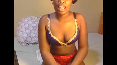 Snapshot of trina_z chatting on 06-04-26, 09:54 trina_z online show from 06-04-26, 09:54
