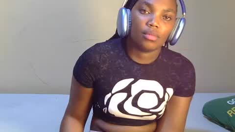 Snapshot of trina_z chatting on 07-04-26, 06:58 trina_z online show from 07-04-26, 06:58