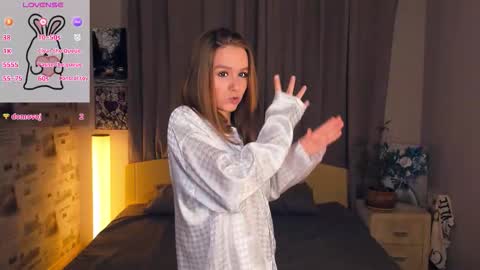 Bubbles online show from 10-25-25, 07:08