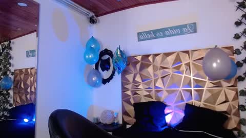Snapshot of trinity_knox chatting on 09-16-25, 05:36 trinity_knox online show from 09-16-25, 05:36