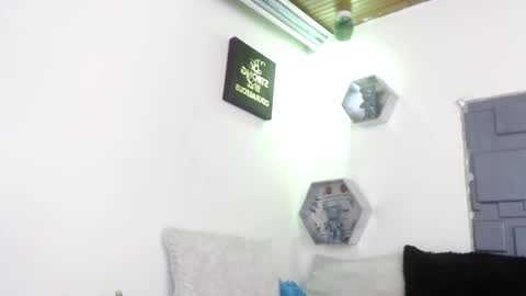 Snapshot of trinity_knox chatting on 10-14-25, 04:19 trinity_knox online show from 10-14-25, 04:19