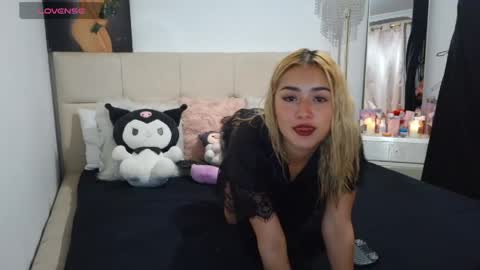 Snapshot of trinitych_ chatting on 06-04-26, 12:00 trinitych_ online show from 06-04-26, 12:00