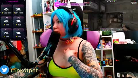 Trin Kat pet online show from 03-26-26, 05:18