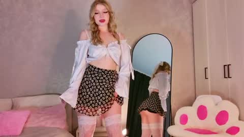 Luna online show from 04-08-26, 02:39