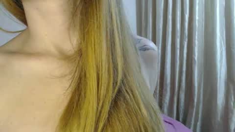 Snapshot of trioa chatting on 10-29-25, 07:04 Tony and Kristina wait you everyday start 2230-0000 GMT online show from 10-29-25, 07:04