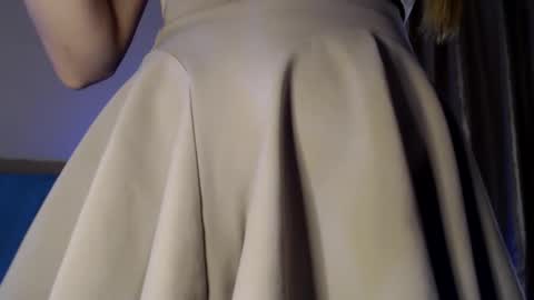 Snapshot of trioa chatting on 11-27-25, 07:27 Tony and Kristina wait you everyday start 2230-0000 GMT online show from 11-27-25, 07:27