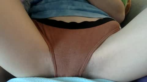 trippybb222 online show from 04-22-26, 03:02