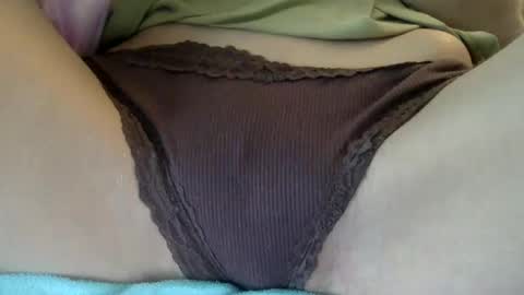 trippybb222 online show from 04-26-26, 01:31