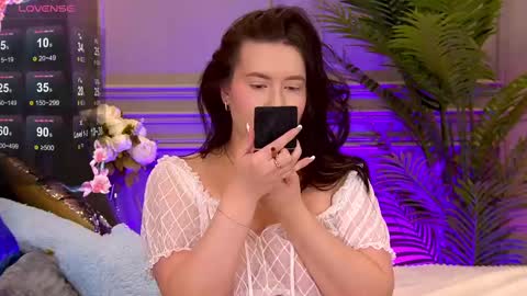 Snapshot of trisha_winslet chatting on 02-21-25, 03:01 trisha_winslet online show from 02-21-25, 03:01