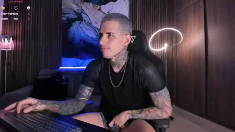 Alexander online show from 10-30-25, 04:19