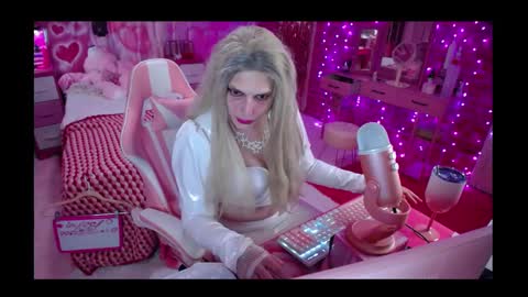 Snapshot of trista_doll chatting on 02-01-25, 12:18 trista_doll online show from 02-01-25, 12:18