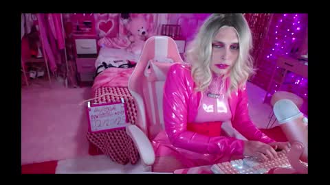 Snapshot of trista_doll chatting on 02-04-25, 12:29 trista_doll online show from 02-04-25, 12:29