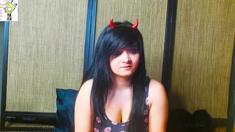 trixiedoescamcam online show from 02-11-26, 01:54