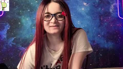 trixiedoescamcam online show from 04-15-26, 07:58