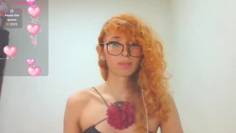 Snapshot of trixy_roses chatting on 11-17-25, 05:41 Trixy Rose online show from 11-17-25, 05:41