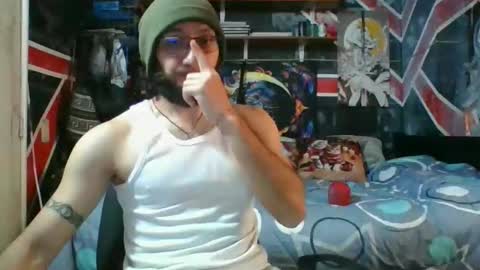 Snapshot of trizquelmen chatting on 02-23-26, 04:04 Andrew online show from 02-23-26, 04:04