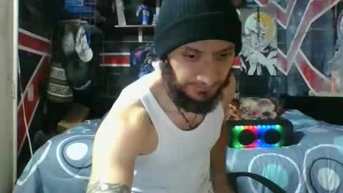 Snapshot of trizquelmen chatting on 03-02-26, 06:37 Andrew online show from 03-02-26, 06:37