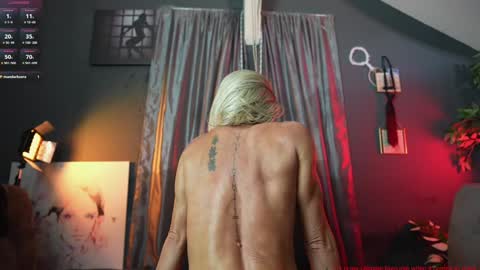 Snapshot of trophy_milf chatting on 12-10-24, 05:33 Linda  ONLYFANS Trophymilf1  Istagram trophymilf1 online show from 12-10-24, 05:33