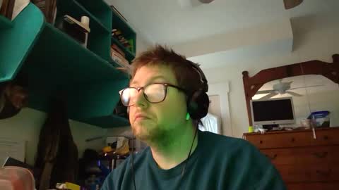 HandicappedLaugher online show from 12-11-24, 04:20
