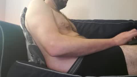 Snapshot of tryntobgood chatting on 11-17-25, 06:52 tryntobgood online show from 11-17-25, 06:52