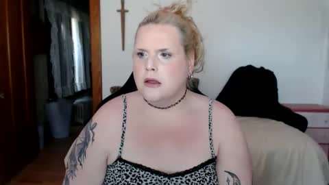 Snapshot of tsavanight chatting on 05-28-26, 03:31 TS Ava Night online show from 05-28-26, 03:31