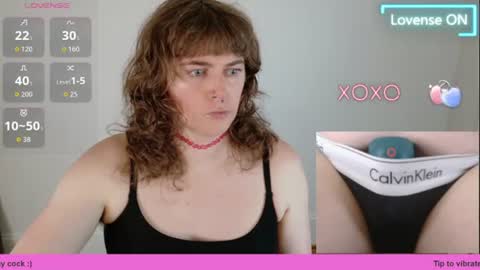 Snapshot of tsellieryder chatting on 07-20-26, 11:51 Ellie Ryder online show from 07-20-26, 11:51