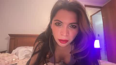 Snapshot of tshot25 chatting on 08-08-26, 12:46 tshot25 online show from 08-08-26, 12:46
