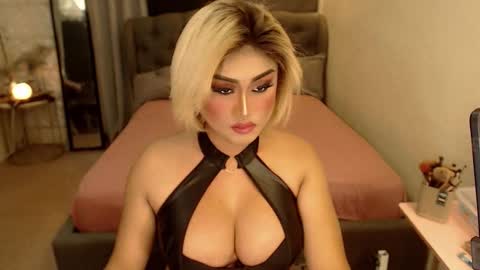 SEDUCTIVEmistresCUMS online show from 02-11-26, 02:44