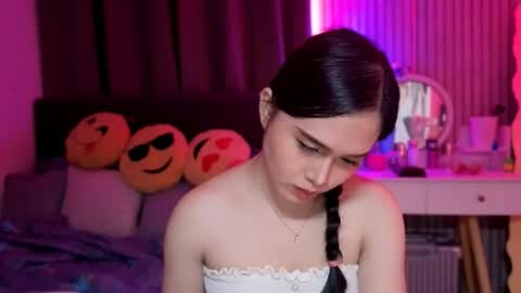 Snapshot of tsnathaliasilvana chatting on 11-05-25, 06:30 Bella Ratbu online show from 11-05-25, 06:30