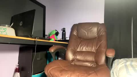 Snapshot of tuamante000 chatting on 02-12-25, 03:05 Stimulation make me Cum in Public or in Pvt online show from 02-12-25, 03:05