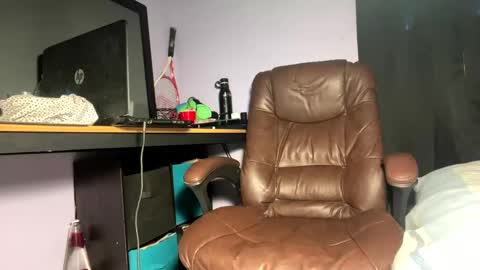 Snapshot of tuamante000 chatting on 02-25-25, 03:16 Stimulation make me Cum in Public or in Pvt online show from 02-25-25, 03:16