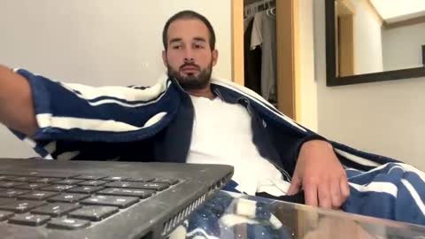 Snapshot of tuamante000 chatting on 11-10-25, 04:17 Stimulation make me Cum in Public or in Pvt online show from 11-10-25, 04:17