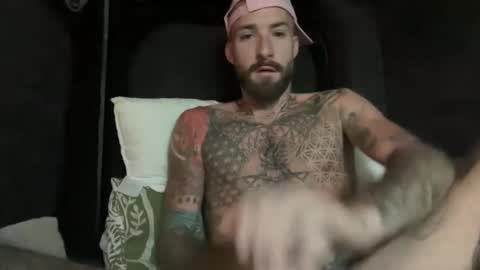 Snapshot of tuhands chatting on 09-25-25, 07:12 Tuhands online show from 09-25-25, 07:12