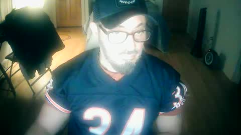 Snapshot of tuscan_taurus chatting on 11-26-25, 06:36 tuscan_taurus online show from 11-26-25, 06:36