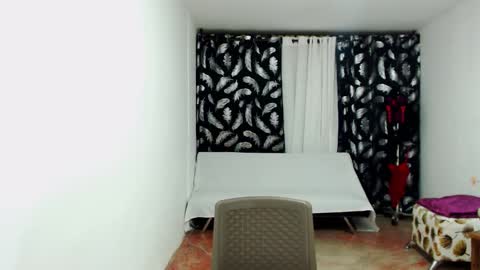 Snapshot of tuti_sex chatting on 01-03-25, 01:59 tuti online show from 01-03-25, 01:59