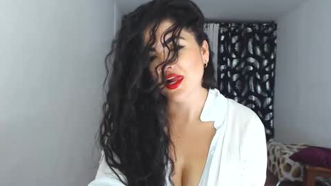 Snapshot of tuti_sex chatting on 01-13-25, 03:23 tuti online show from 01-13-25, 03:23