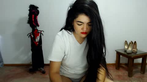Snapshot of tuti_sex chatting on 03-01-25, 04:11 tuti online show from 03-01-25, 04:11