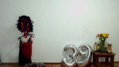 Snapshot of tuti_sex chatting on 03-10-25, 02:39 tuti online show from 03-10-25, 02:39